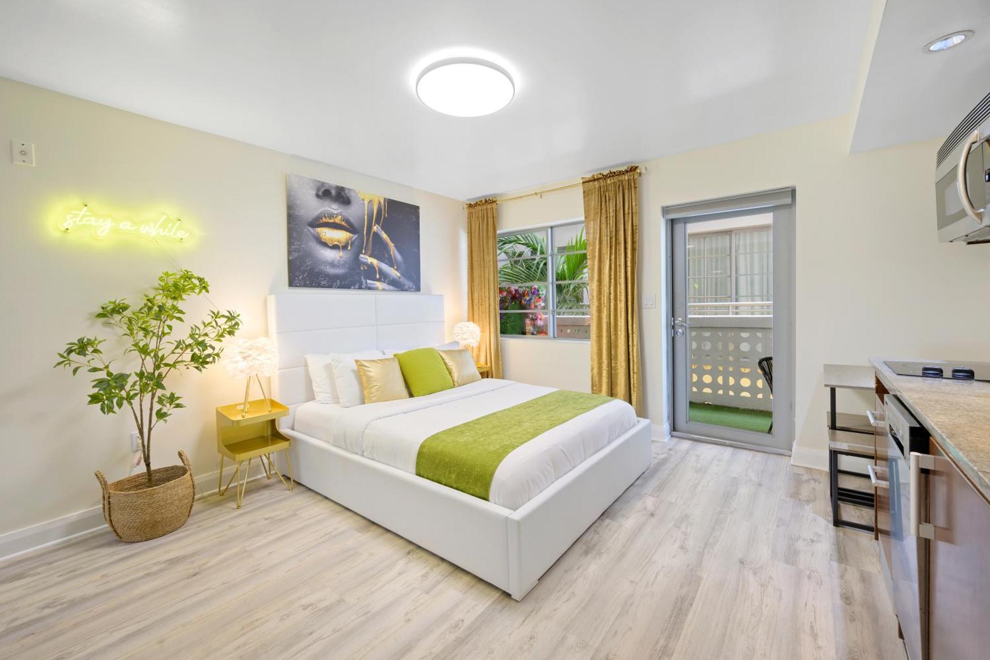 Ocean Drive Apartments With Rooftop Pool, South Beach, Miami Miami Beach Exteriér fotografie